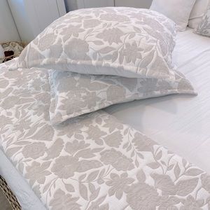 TAHARI HOME. King coverlet in cool colors.